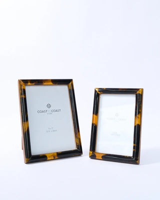 Aura resin photo frame in 4x6