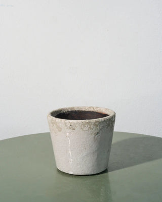 Triad ceramic pot in white