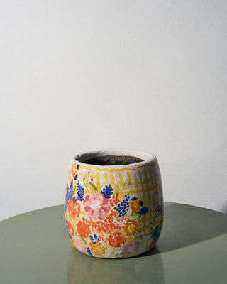 Primrose ceramic pot in small